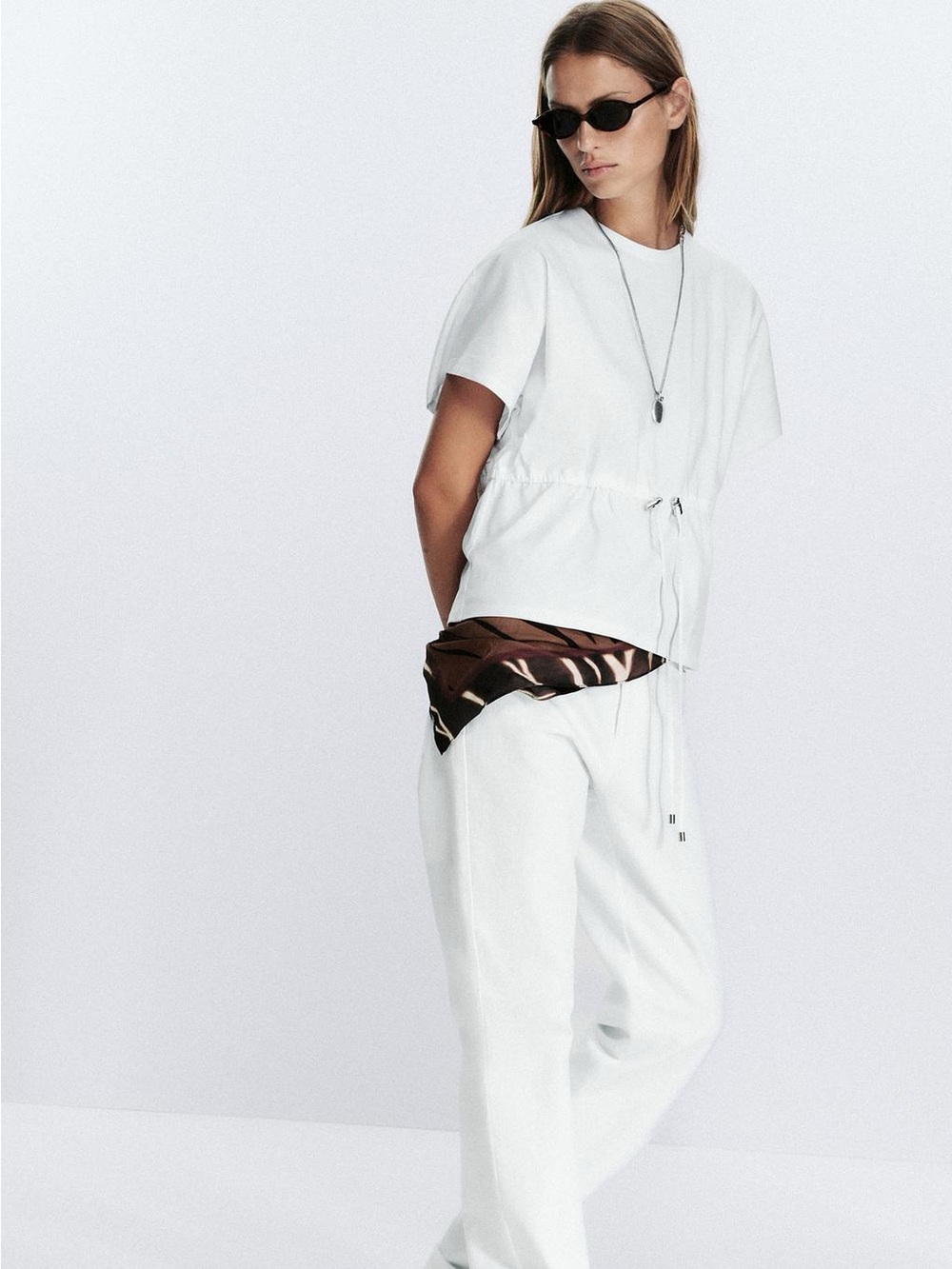 Zara Women's Drawstring Waist Short Sleeve Top - White tshirt - Picture 4 of 11